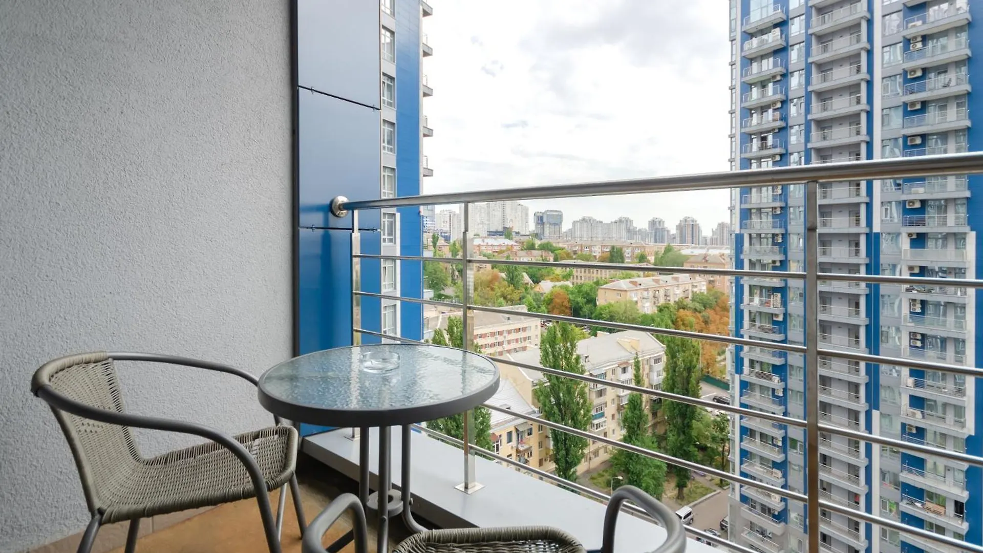 Petrovdom Apartments 12-214 In Rc Central Park, 7 John Mccain Street Kijev