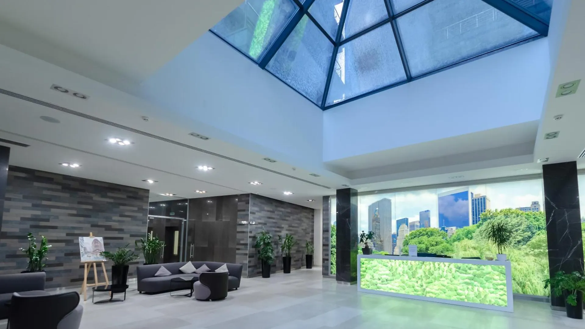 Petrovdom Apartments 12-214 In Rc Central Park, 7 John Mccain Street Kijev