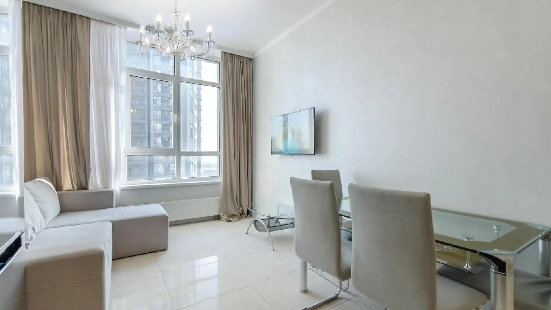 Petrovdom Apartments 12-214 In Rc Central Park, 7 John Mccain Street Kijev