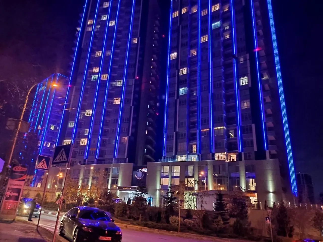 Petrovdom Apartments 12-214 In Rc Central Park, 7 John Mccain Street Kiev 0*,